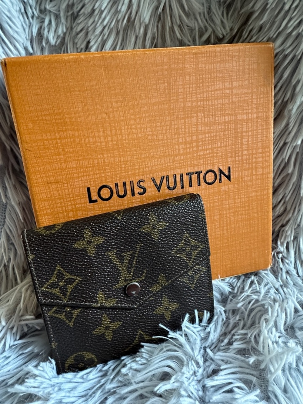 Louis Vuitton Monogram Snap Compact Wallet in Brown/Gold